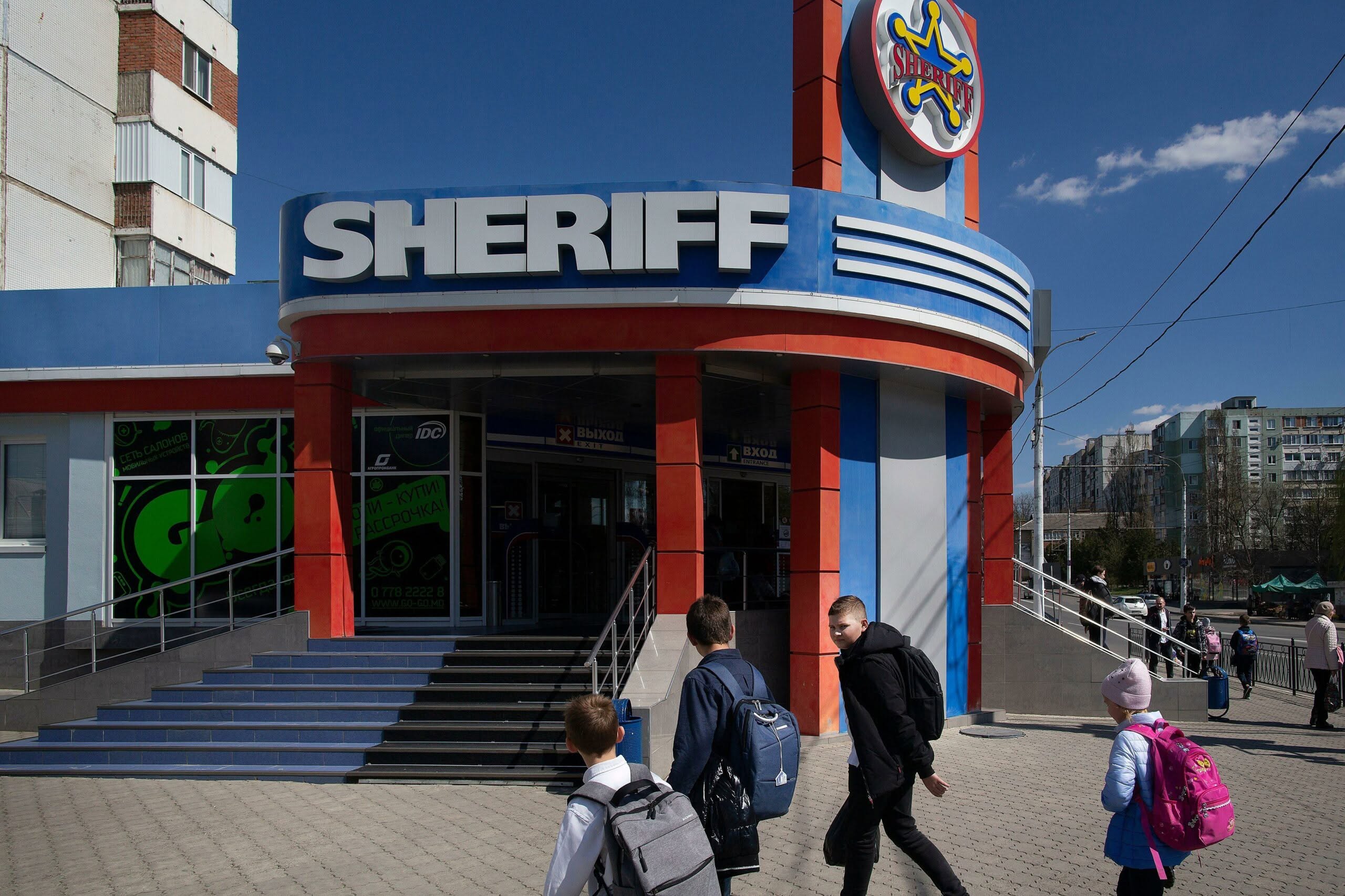 <span class="exclusiv">EXCLUSIV</span> | „Sheriff” ia totul: cum îi distrug separatiștii de la Tiraspol pe micii întreprinzători în favoarea unui singur conglomerat monopolist. Detaliile