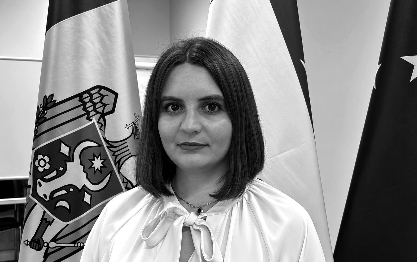 Războiul lui Putin nu vine doar pe șenile. Dronele ajunse în România și Republica Moldova arată cât de diferit pot reacționa cele două state la războiul Rusiei. Analiză comparativă