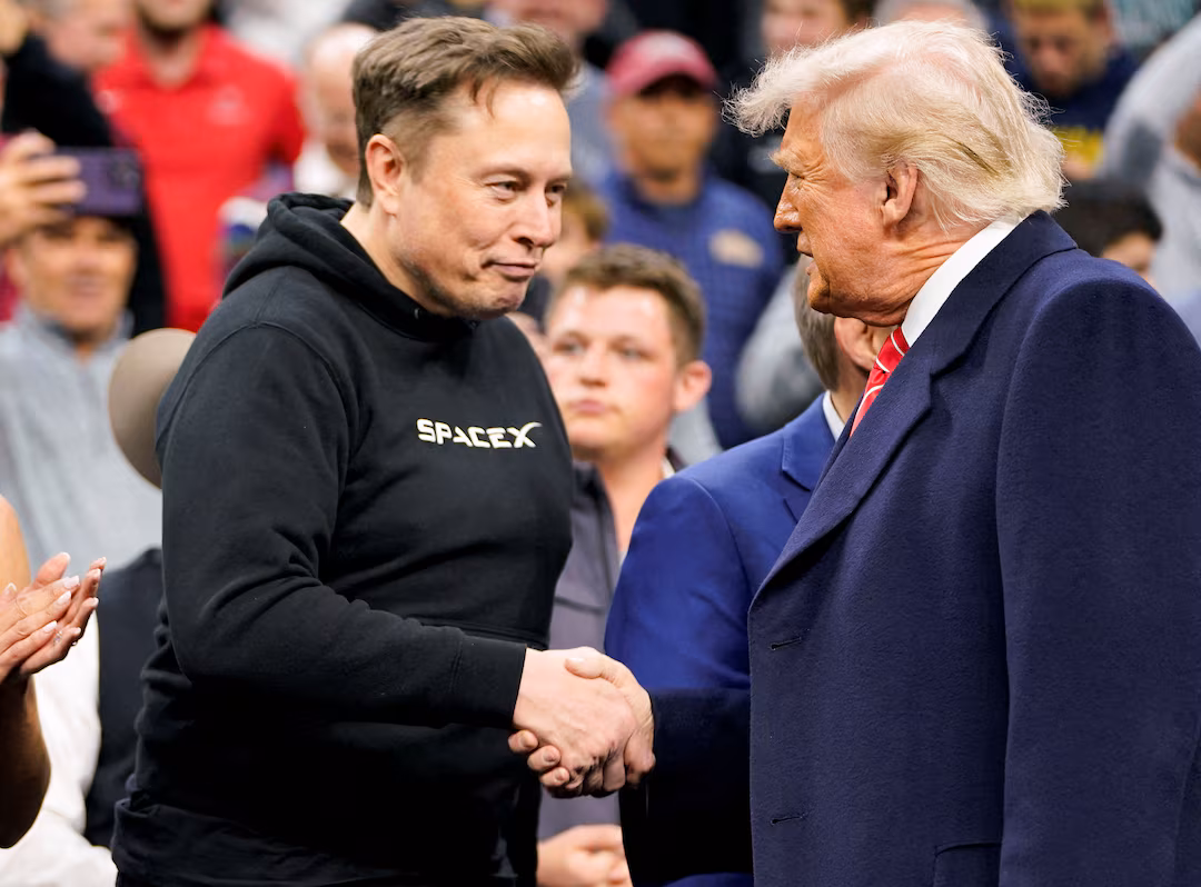 Trump i-a cerut lui Musk să ridice restricțiile asupra utilizării Starlink în Ucraina