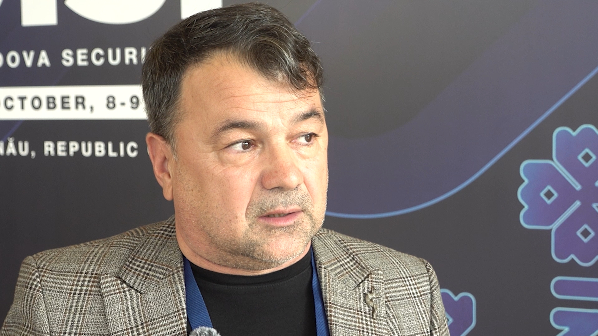 <span class="exclusiv">EXCLUSIV</span> Rosian Vasiloi, apel către autorități: „Să nu reacționăm abia post factum la anumite valuri de propagandă!”